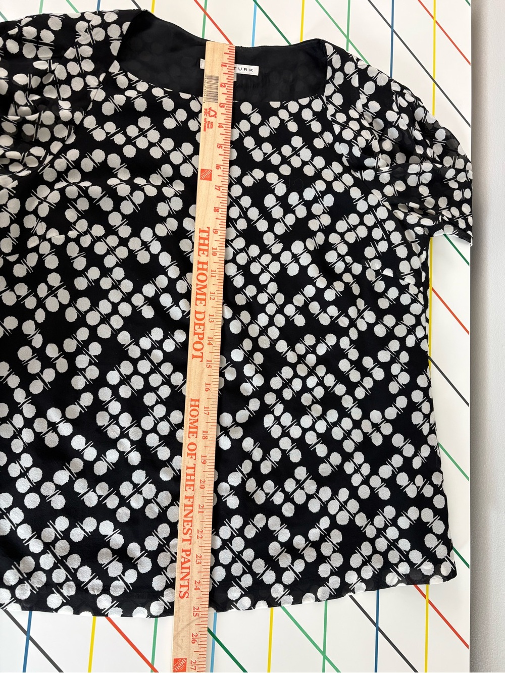 Trina Turk Black & White Puff Sheer Sleeve Blouse Large 93% Silk Geometric Dots - Picture 12 of 13